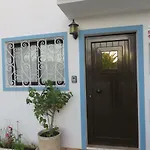 El Alcazar *